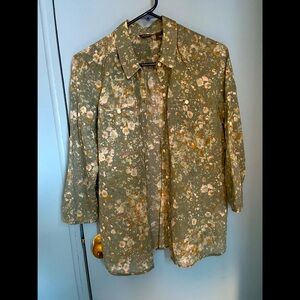 Eddie Bauer button up blouse size medium